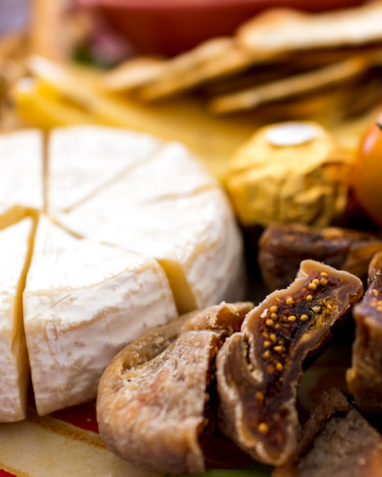 GRAZING TABLE